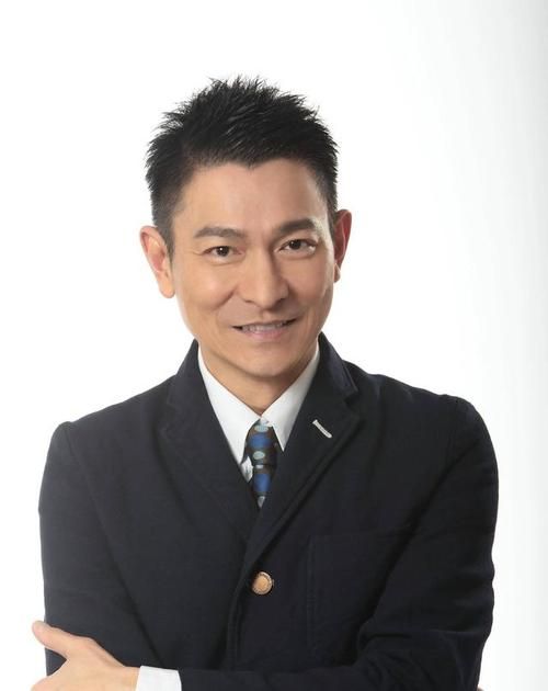 刘德华原名叫什么？揭秘天王刘德华鲜为人知的本名！