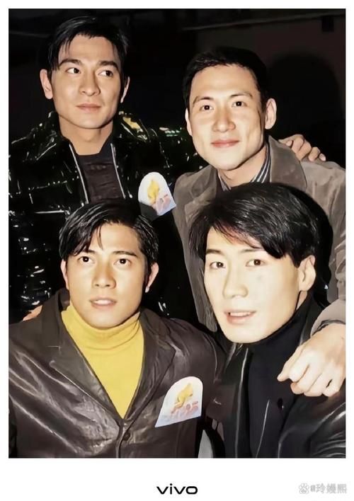 刘德华发际线对比照曝光 这些年经历了什么