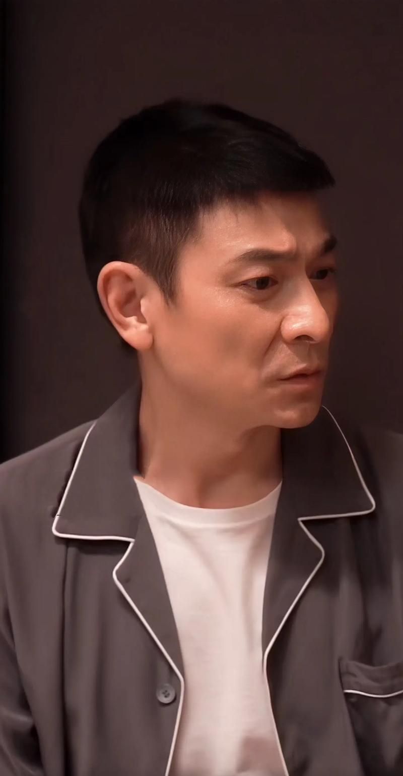 刘德华同款发型教程：轻松打造男神气质