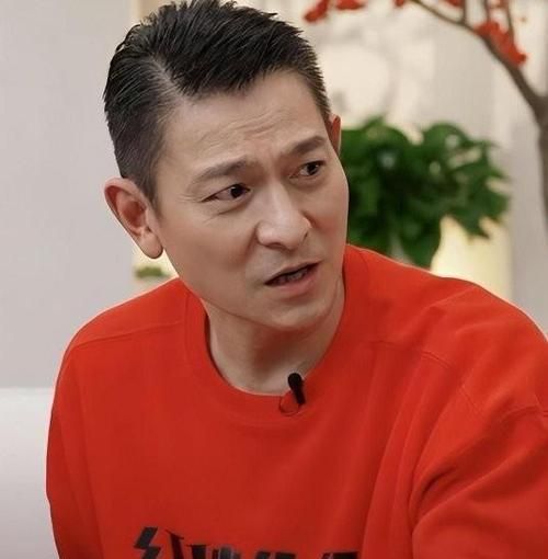 刘德华吸烟吗网友热议明星健康生活引关注