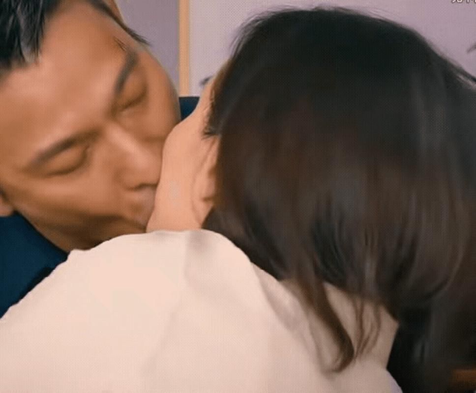 刘德华吻戏大全重温那些让人心跳的瞬间