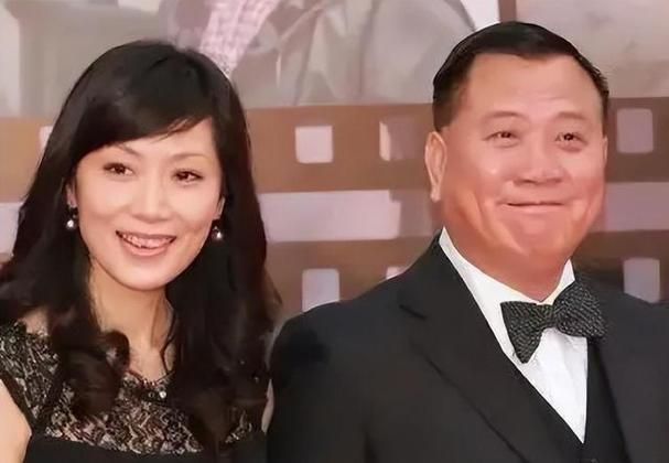 刘德华周润发万梓良年轻时颜值对比谁更帅