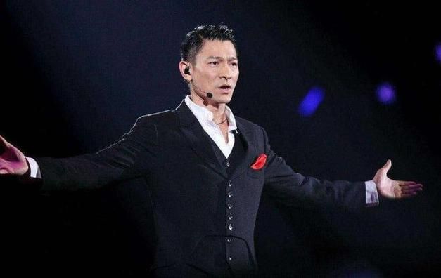 刘德华和周杰伦：谁才是你心中的华语乐坛之王？