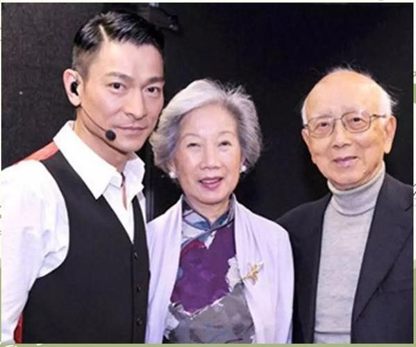 刘德华和圈内好友：深厚情谊的背后故事