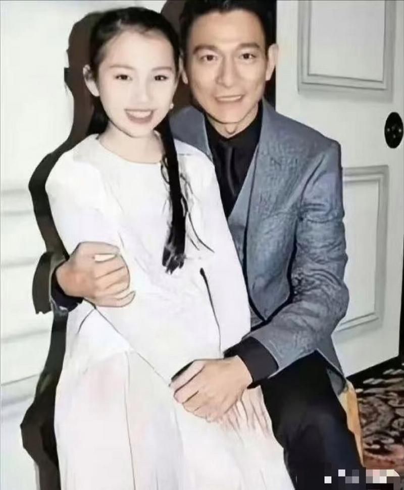 刘德华和女儿照片引热议 网友直呼基因太强大