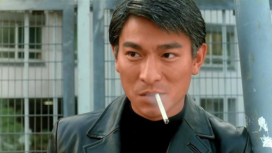 刘德华和尚抽烟照片曝光网友热议不断