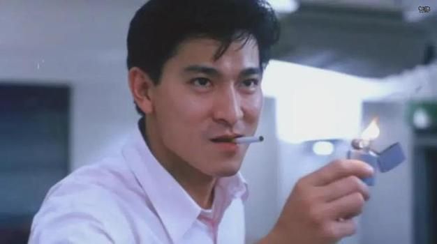刘德华咱们屯里的人粤语版现场演唱视频回顾