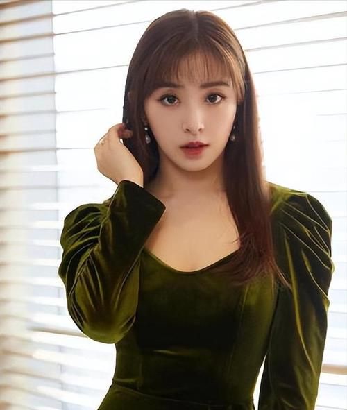 刘德华唯一承认的干女儿：张含韵的演艺之路