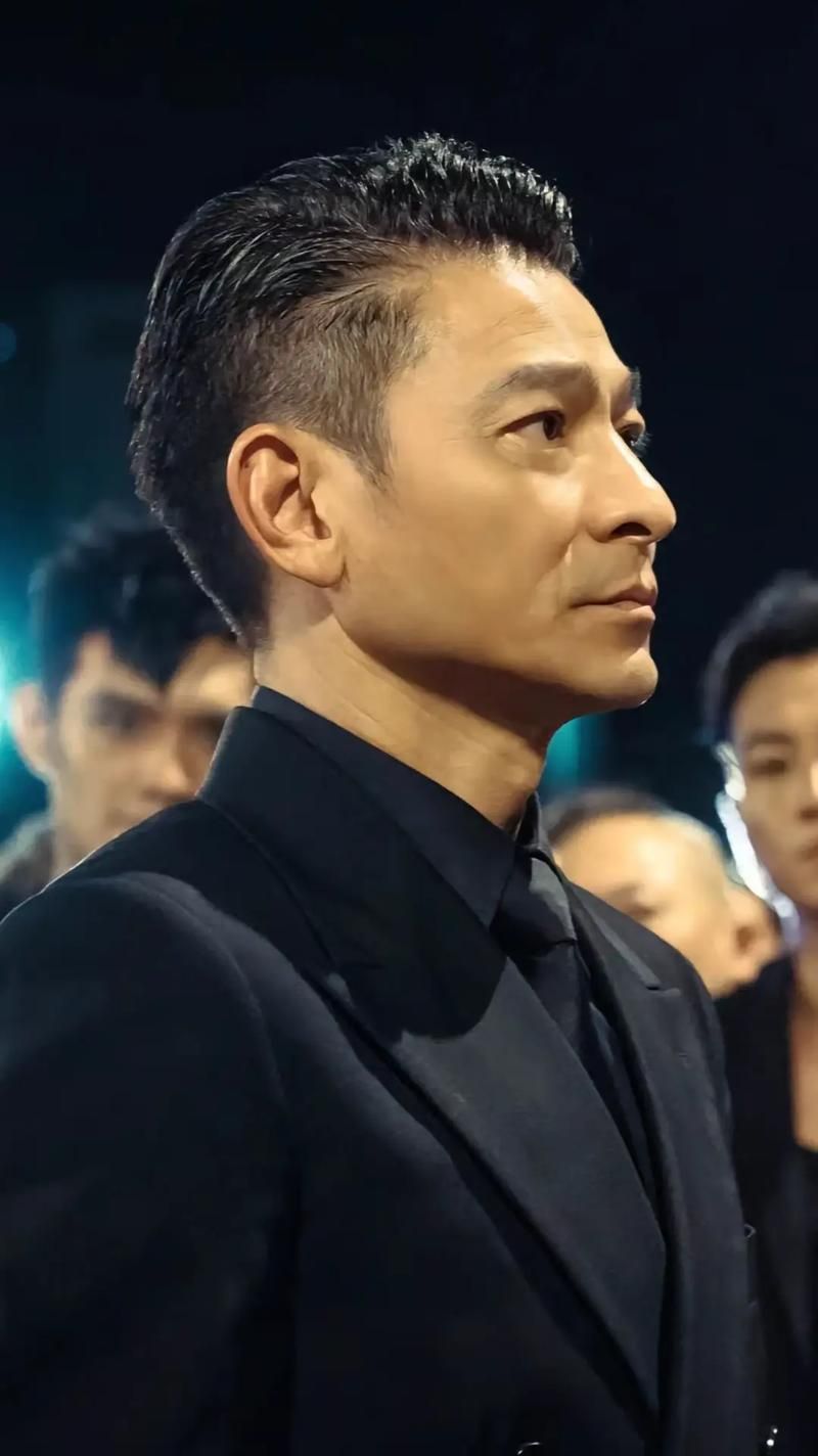 刘德华唱功宝刀未老？听听深圳演唱会怎么说