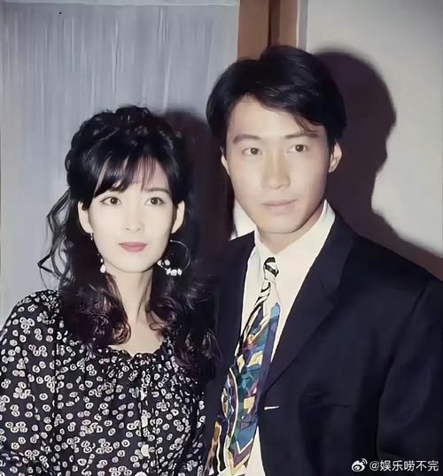 刘德华喜欢周慧敏吗两人真实关系大揭秘