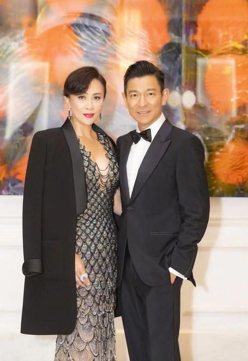 刘德华喜欢过刘嘉玲吗揭秘天王感情往事