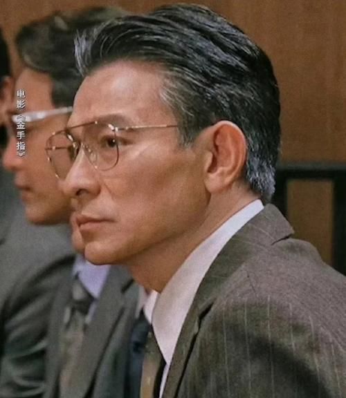 刘德华图片最帅的发型盘点 男神经典造型回顾