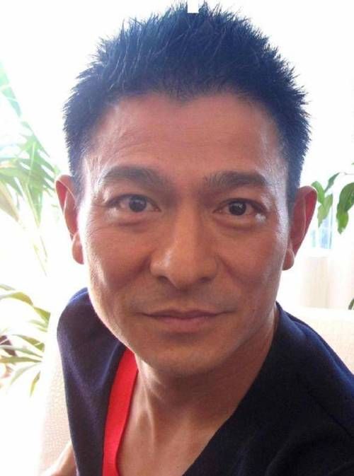 刘德华多大岁数了 他的年龄让人惊讶