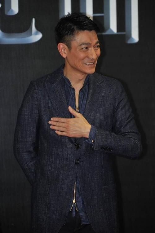 刘德华大背头发型图片解析 跟着天王学造型