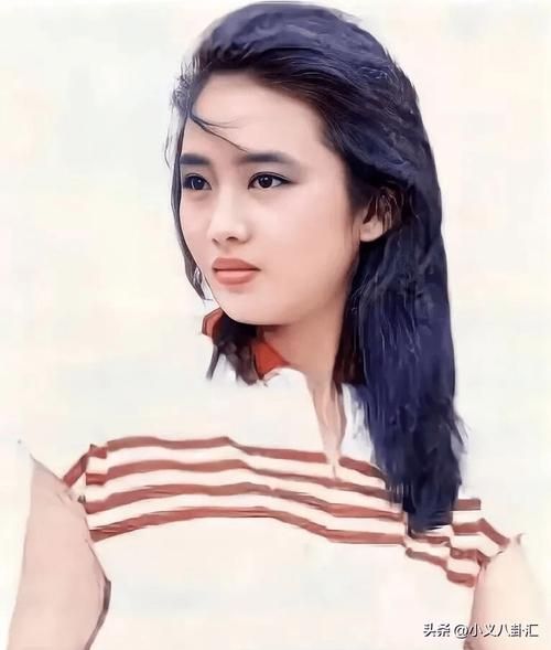 刘德华太太罕见露面，天王背后的女人究竟是谁？