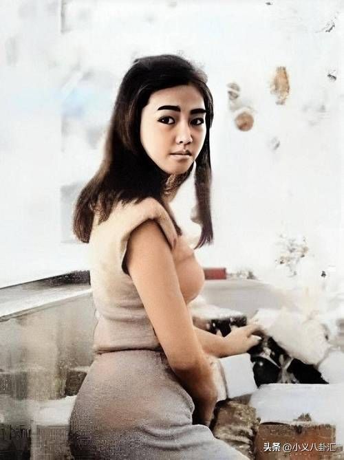 刘德华太太罕见露面，天王背后的女人究竟是谁？