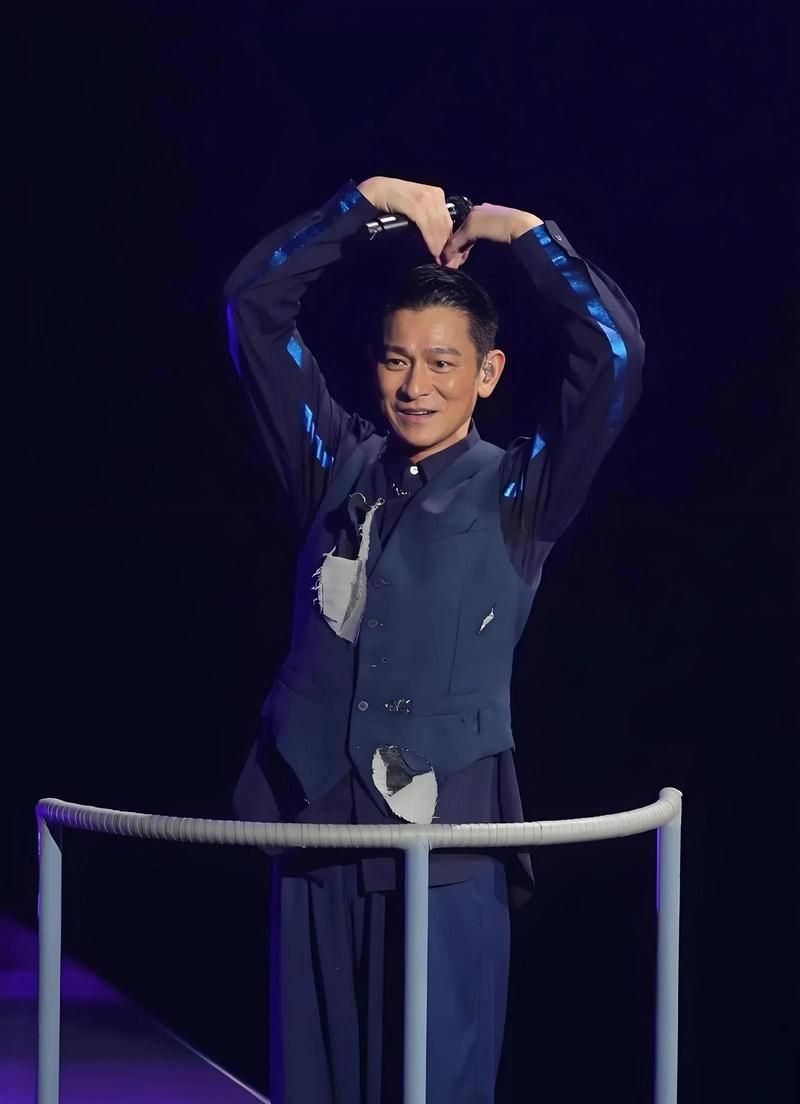 刘德华太平绅士影响力有多大看他如何回馈社会