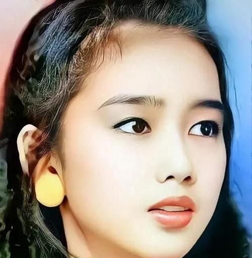 刘德华夫人朱丽倩照片流出 低调美人惊艳众人