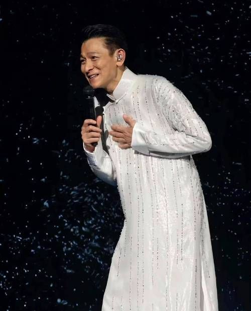 刘德华央视采访实录 讲述坚持与梦想的力量