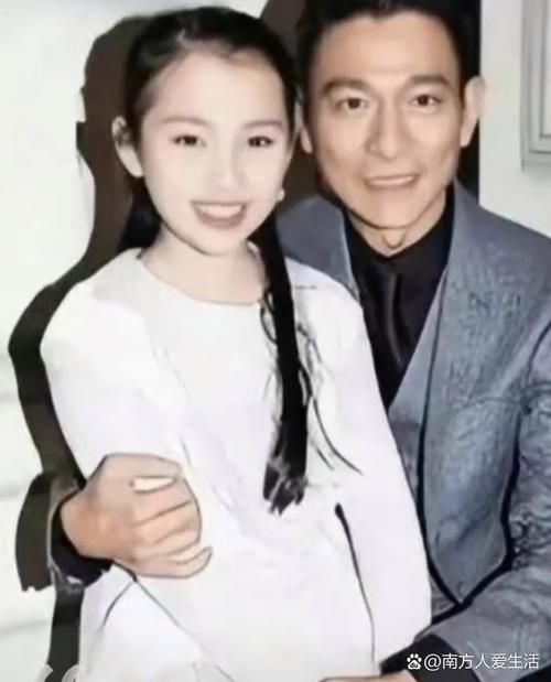 刘德华女儿今年几岁了 粉丝关心天王的家庭幸福