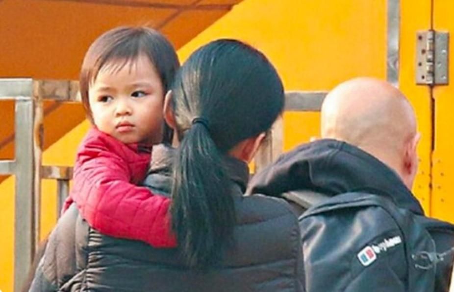 刘德华女儿刘向蕙近照公开 遗传爸爸好基因