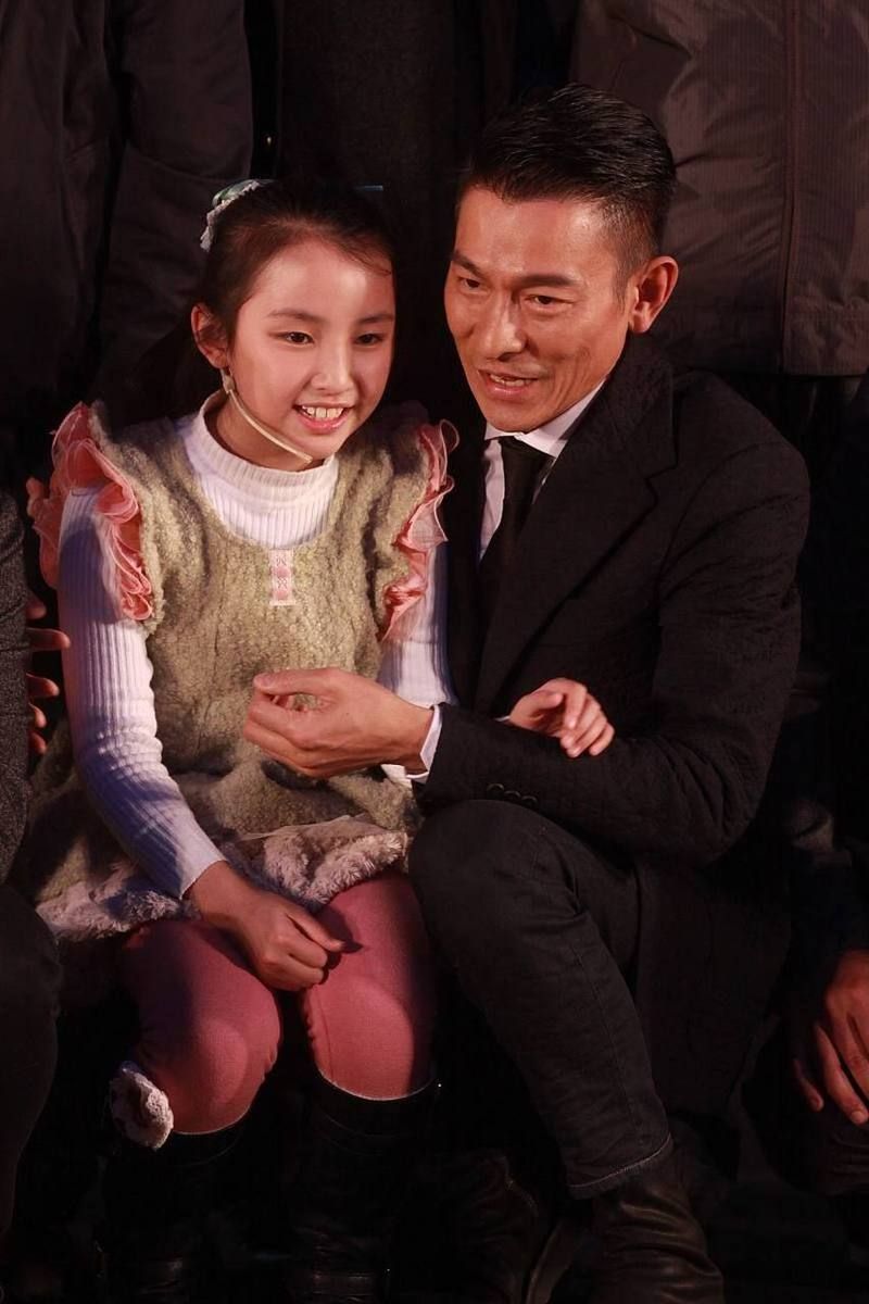 刘德华女儿刘向蕙近照公开 遗传爸爸好基因