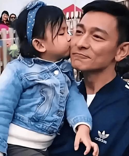 刘德华女儿叫什么名字？她的成长故事你了解吗？