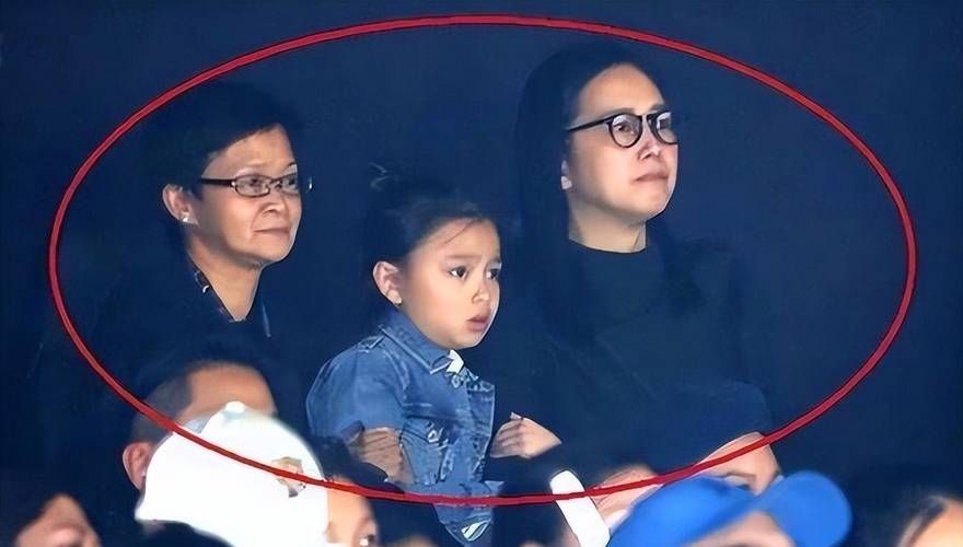 刘德华女儿照片流出，气质优雅似妈妈朱丽倩