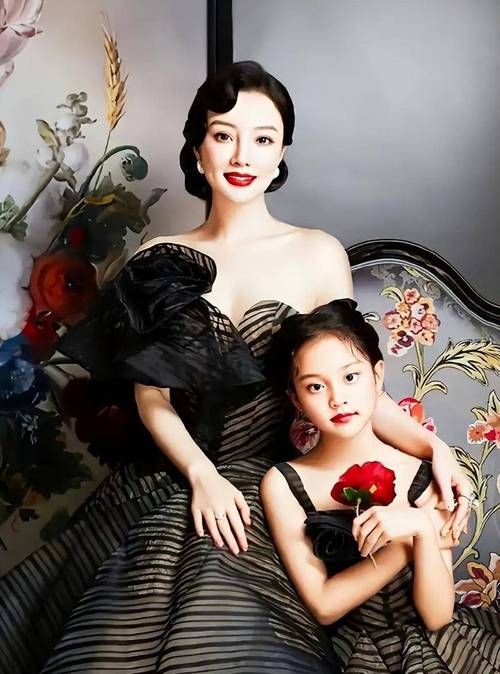 刘德华女儿近期照片引热议 网友关注成长变化