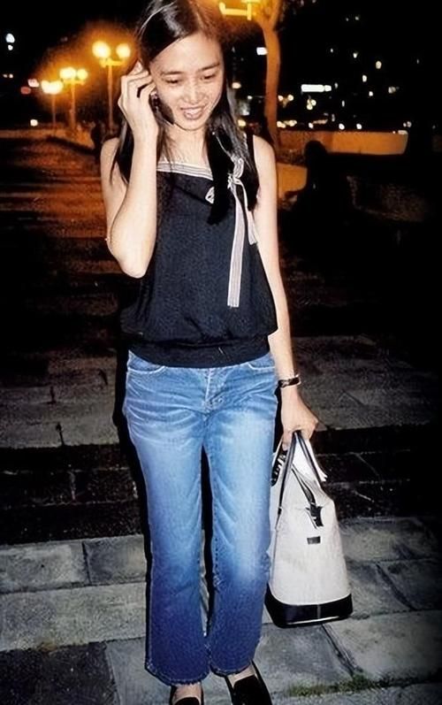 刘德华妻子朱丽倩资料她的职业和家庭生活