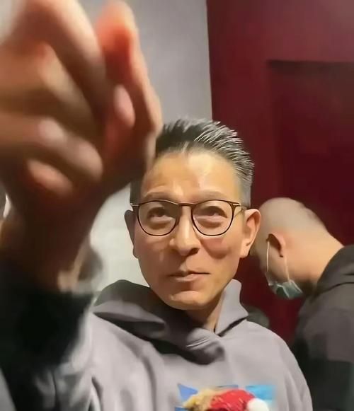 刘德华学变脸心得公开 教你快速入门变脸艺术
