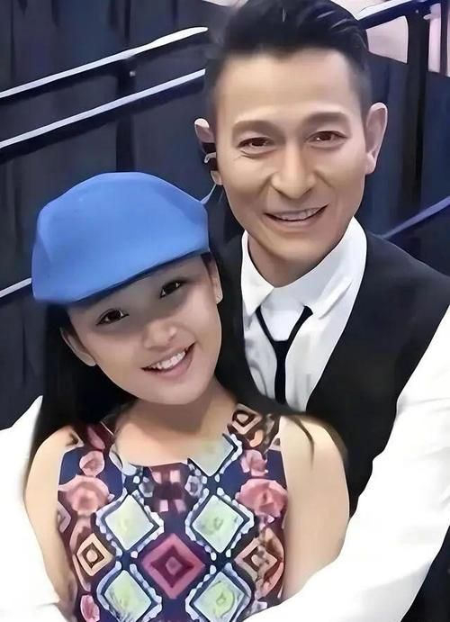刘德华家庭成员近照 看看天王背后的家人
