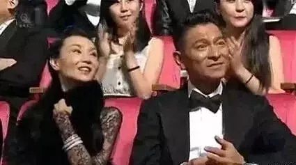 刘德华对黄渤评价高原来他们早有合作