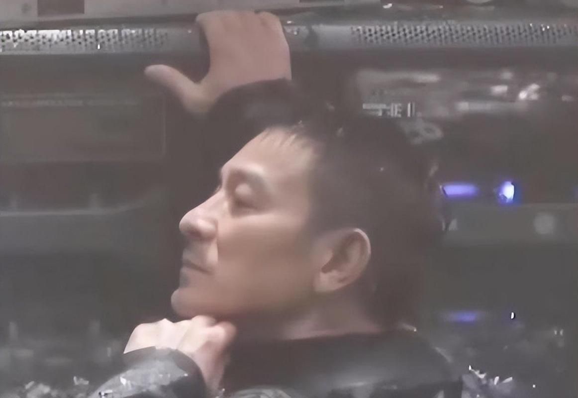 刘德华屡次受伤，向太心疼劝诫引关注！