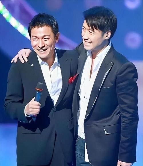 刘德华帅还是黎明帅两大天王颜值对决结果意外