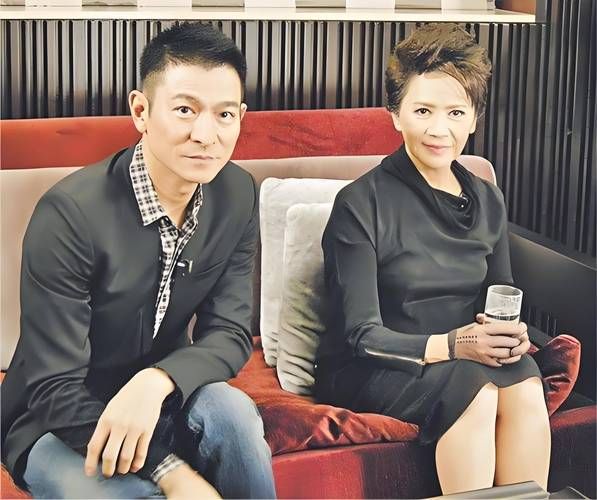 刘德华帮助郑则仕还债 娱乐圈真友情曝光
