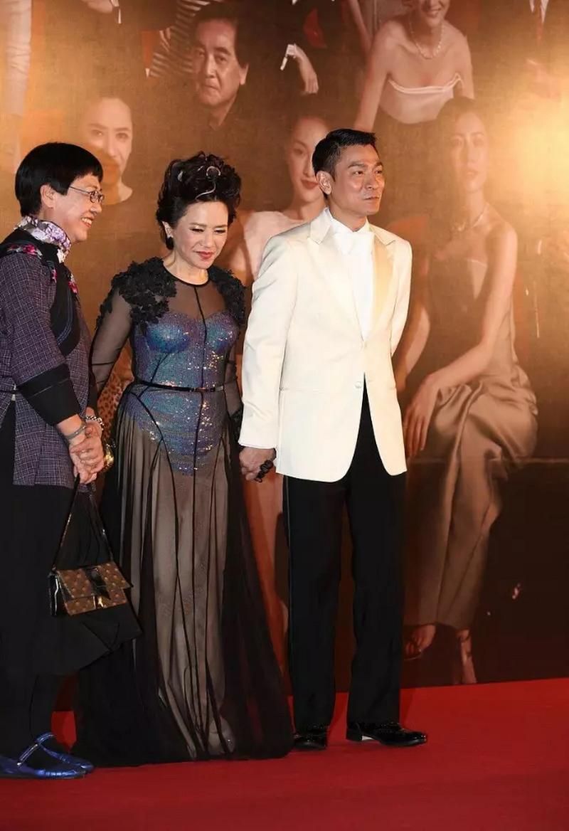 刘德华干妈是谁她为何能得到天王敬重