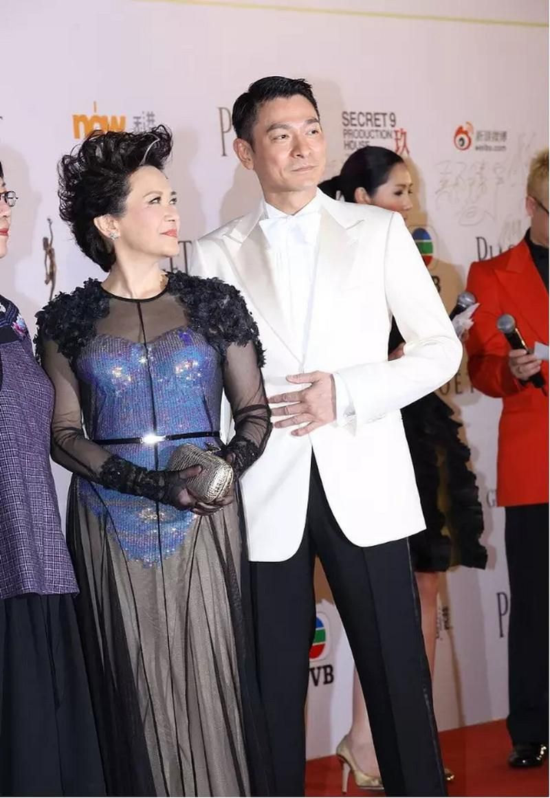 刘德华干妈是谁她为何能得到天王敬重