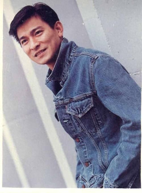 刘德华年轻图片大全：重温华仔青葱岁月，满满回忆杀