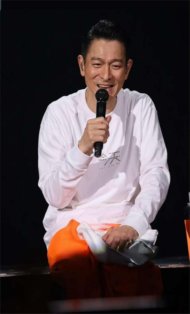 刘德华弟弟刘德盛家庭生活 平凡低调不炫富