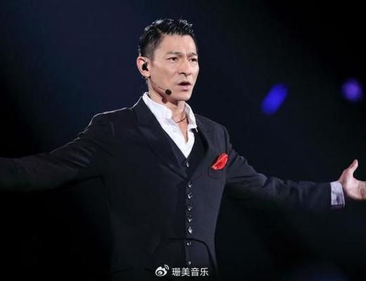 刘德华忘情水现场版完整版 一代人的青春回忆杀来袭