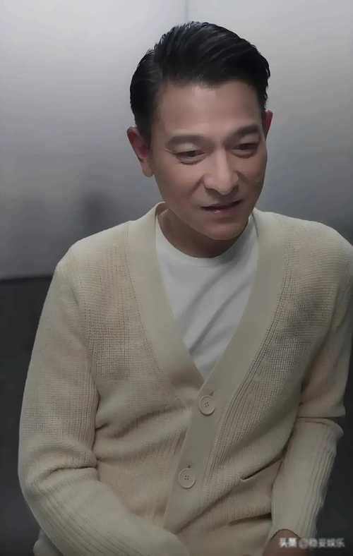 刘德华戒烟成功秘诀大公开，远离香烟，拥抱健康！