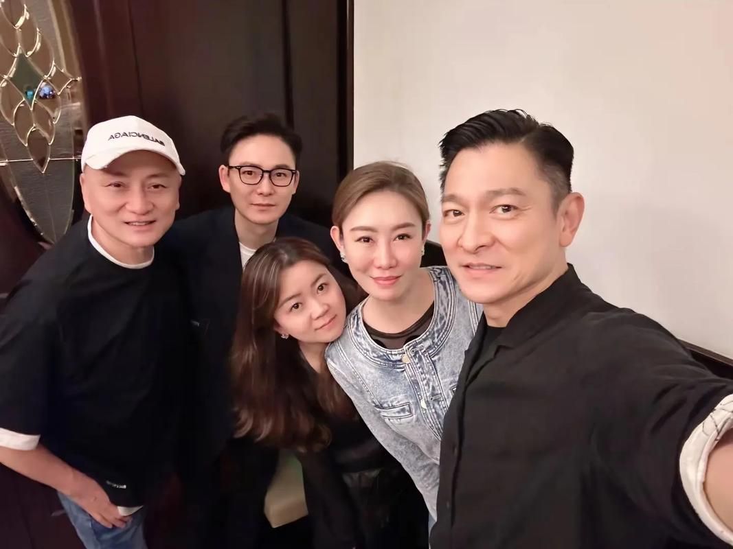 刘德华戴帽子有多帅？图片告诉你答案