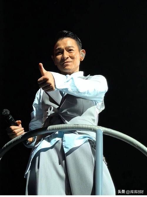 刘德华打台球视频火了！网友：这也太帅了吧！