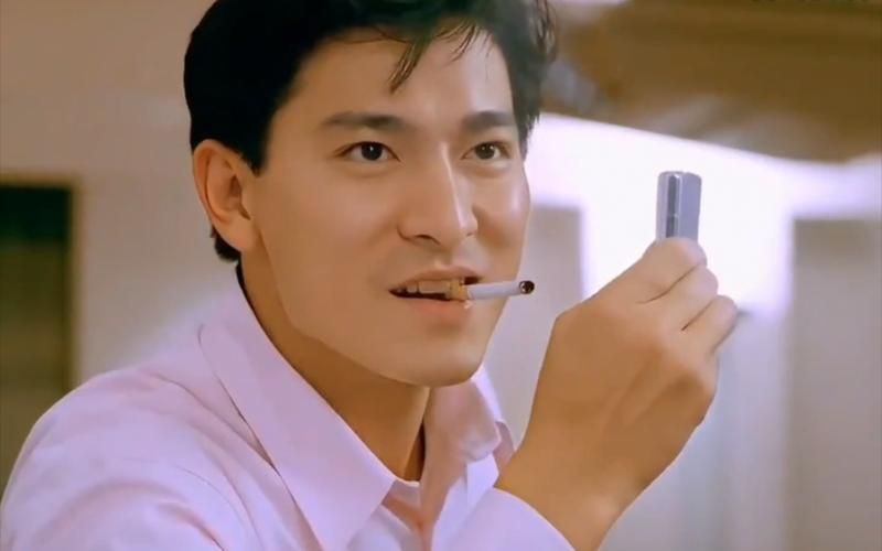 刘德华抽烟图片曝光：真实照片还是电影剧照？真相大揭秘