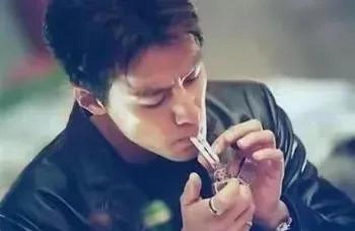 刘德华抽烟视频引争议 粉丝纷纷表示理解