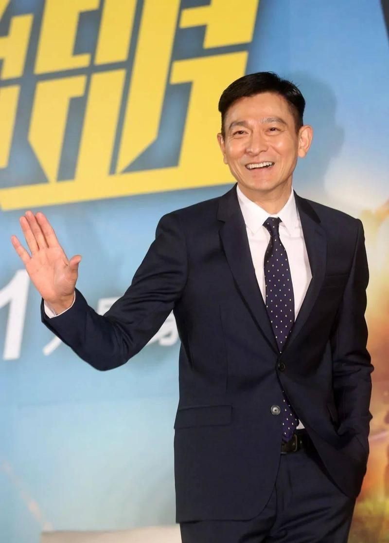 刘德华摔伤事件后续 经纪人回应网友关切