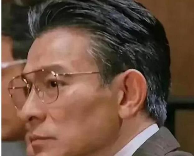 刘德华整容前后照片引争议 到底有没有动过刀
