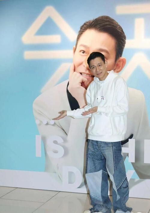刘德华新闻动态最新消息 天王近期行程曝光