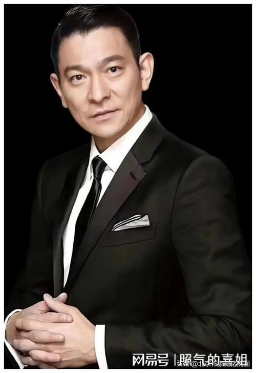 刘德华是哪个地方人？探秘天王背后的家乡故事。